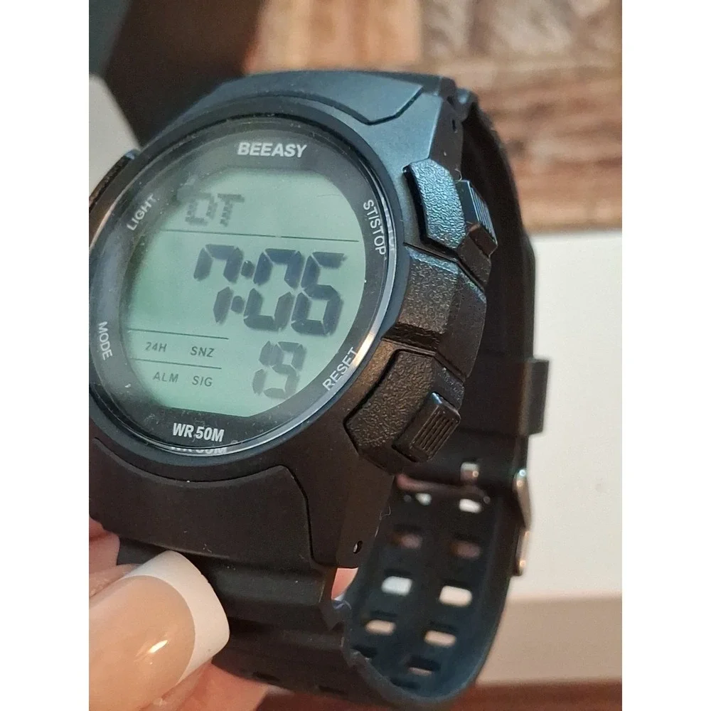 Beeasy AW03 Mens Digital Sports Watch. Alarm,stopwatch,calendar,LED Backlight.